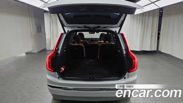 Volvo XC90 2022 — photo 24