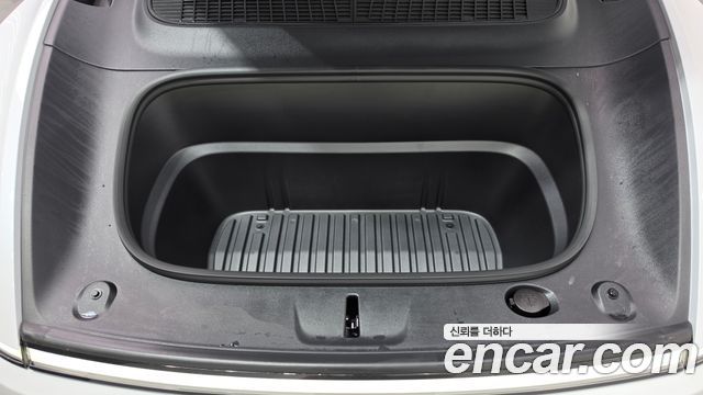 Tesla Model Y 2026 — photo 6