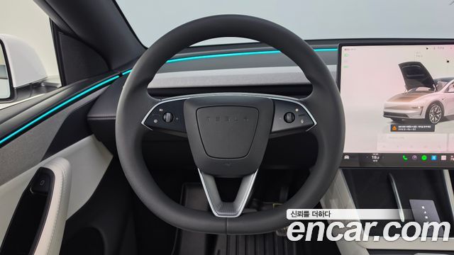Tesla Model Y 2026 — photo 19