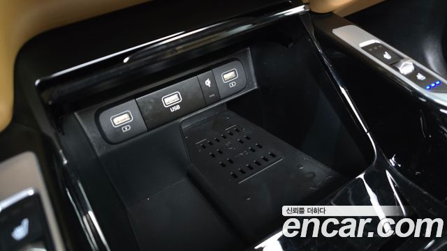 Kia Sorento 2023 — photo 32