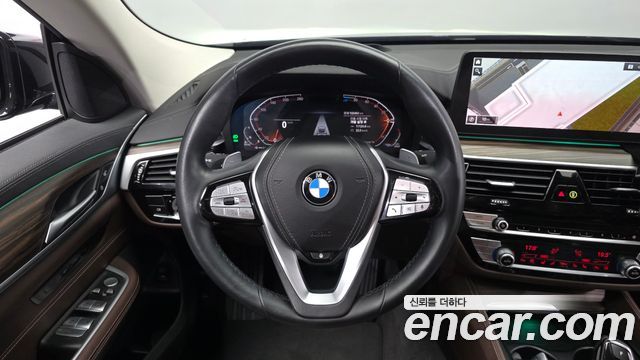 BMW Gran Turismo 2023 — photo 19