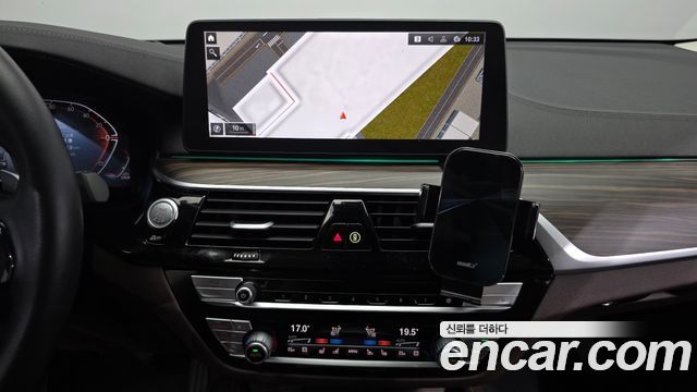 BMW Gran Turismo 2023 — photo 21