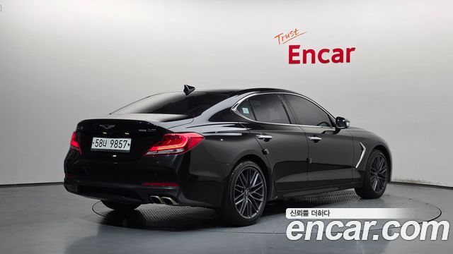 Genesis G70 2018 — photo 2