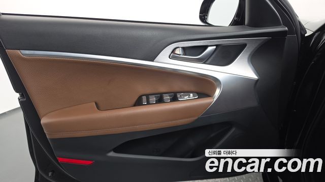 Genesis G70 2018 — photo 14