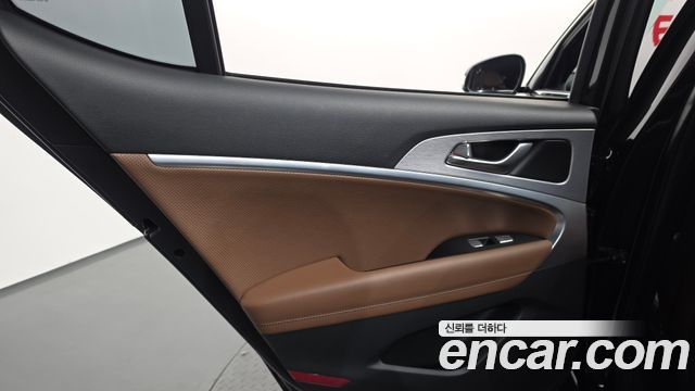 Genesis G70 2018 — photo 15