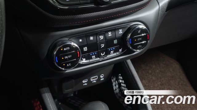 Chevrolet Korea Trailblazer 2021 — photo 18