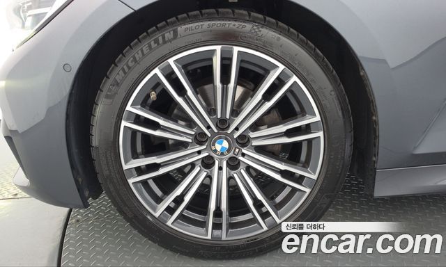 BMW 3-Series 2022 — photo 5