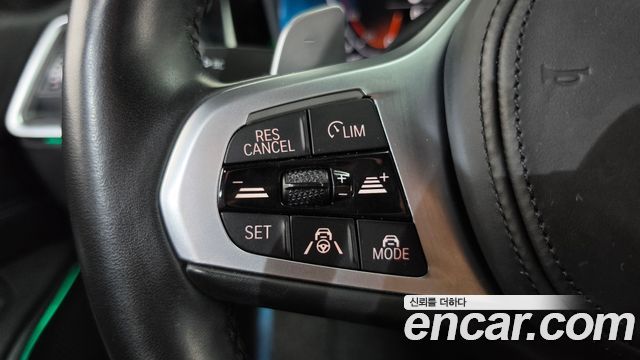 BMW 3-Series 2022 — photo 23