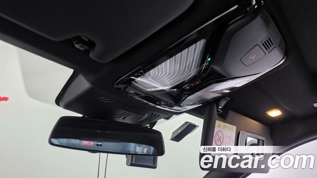 BMW 3-Series 2022 — photo 29