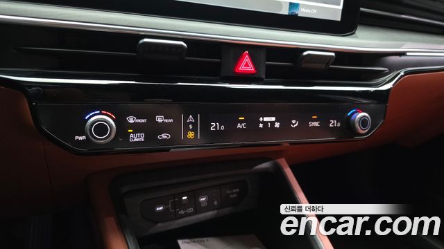 Kia K5 2024 — photo 25