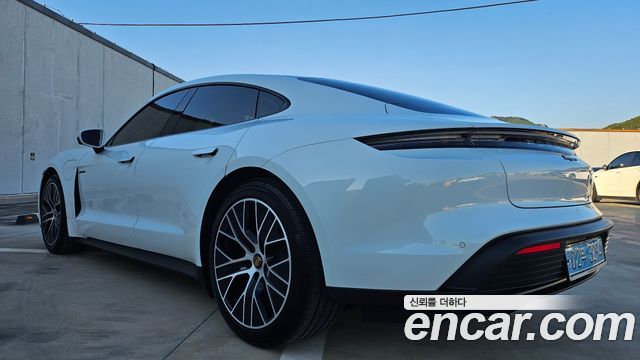 Porsche Taycan 2024 — photo 5