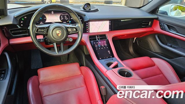 Porsche Taycan 2024 — photo 10
