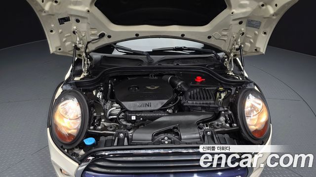 Mini Cooper 2017 — photo 6