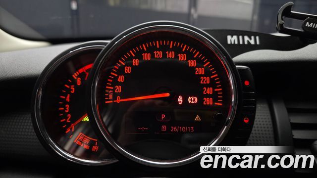 Mini Cooper 2017 — photo 11