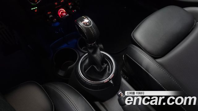 Mini Cooper 2017 — photo 12