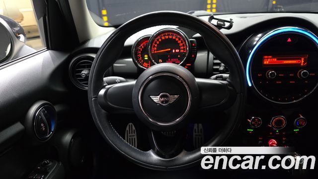 Mini Cooper 2017 — photo 19