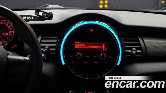 Mini Cooper 2017 — photo 20