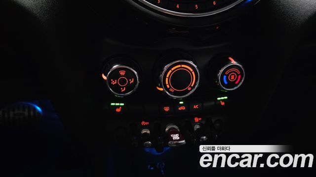 Mini Cooper 2017 — photo 22