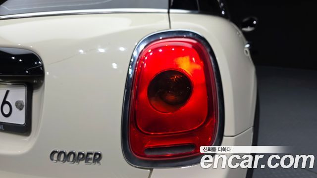 Mini Cooper 2017 — photo 9
