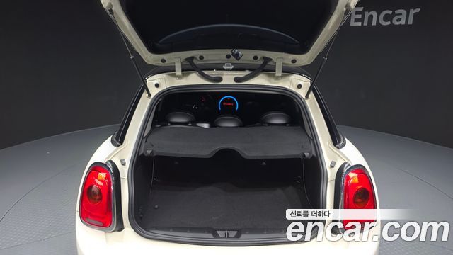 Mini Cooper 2017 — photo 30