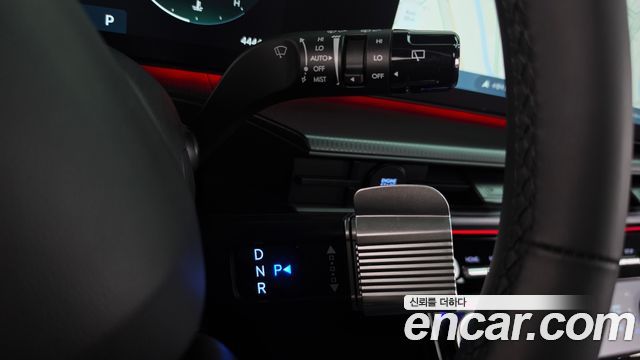Hyundai Santafe 2024 — photo 12