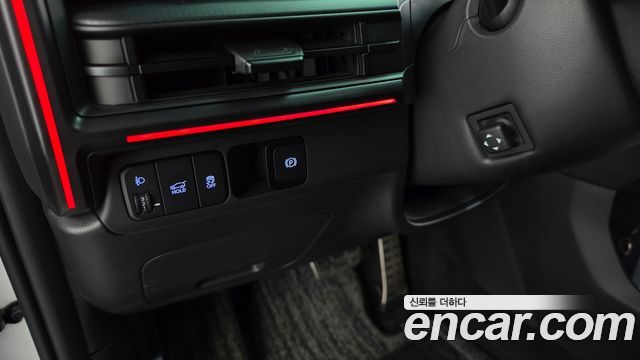Hyundai Santafe 2024 — photo 25