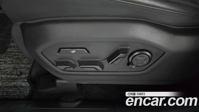 Hyundai Santafe 2024 — photo 31