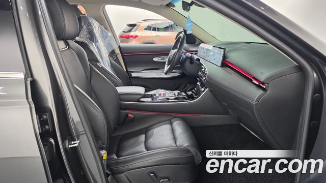 Genesis GV70 2025 — photo 16