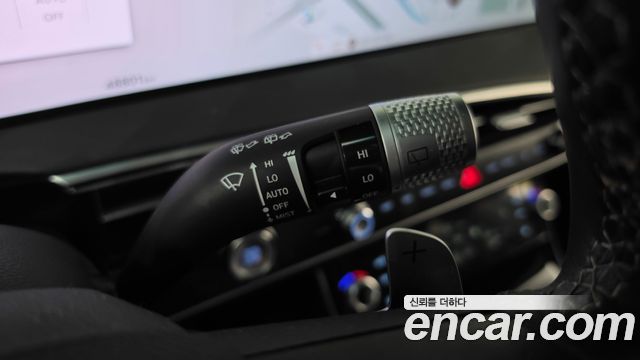 Genesis GV70 2025 — photo 28