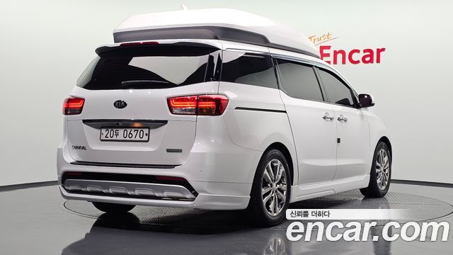 Kia Canival 2016 — photo 2