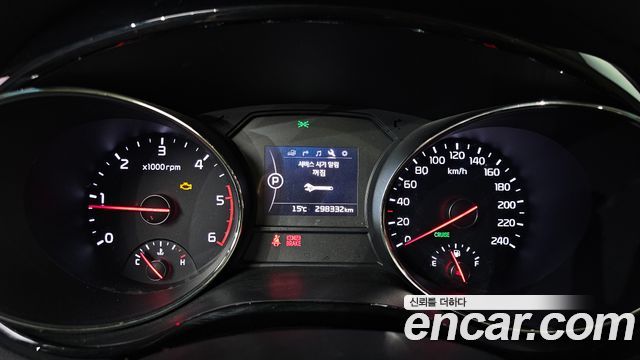 Kia Canival 2016 — photo 11