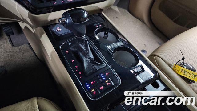 Kia Canival 2016 — photo 12