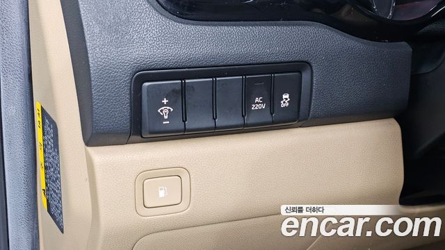 Kia Canival 2016 — photo 23