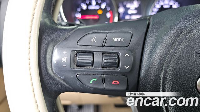Kia Canival 2016 — photo 25