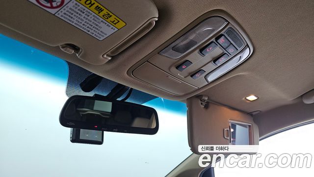 Kia Canival 2016 — photo 27