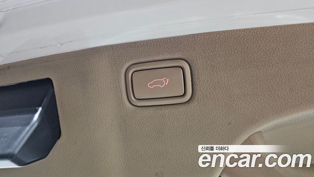 Kia Canival 2016 — photo 34