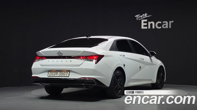 Hyundai AVANTE 2021 — photo 2