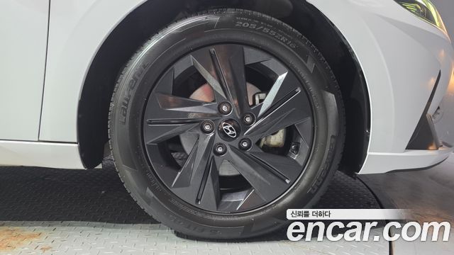 Hyundai AVANTE 2021 — photo 5