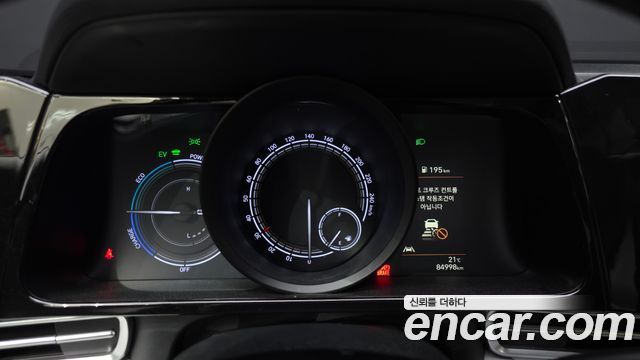 Hyundai AVANTE 2021 — photo 11