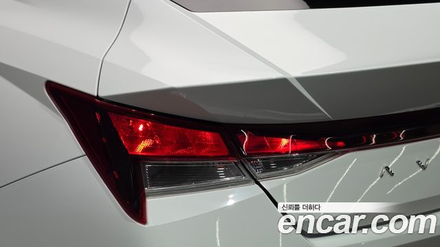 Hyundai AVANTE 2021 — photo 9