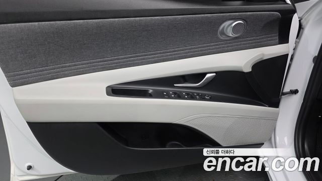 Hyundai AVANTE 2021 — photo 14