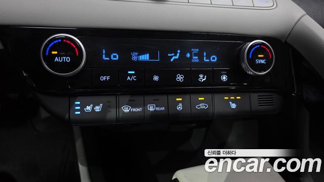 Hyundai AVANTE 2021 — photo 27