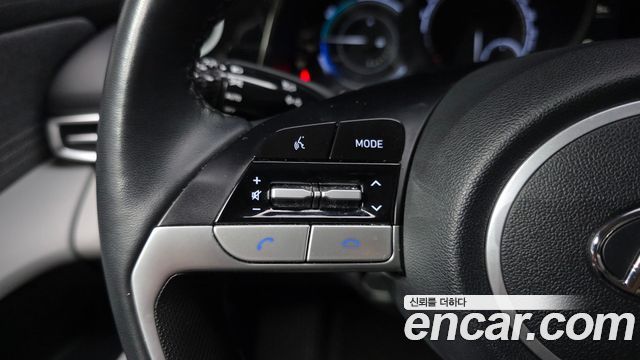 Hyundai AVANTE 2021 — photo 29