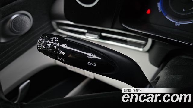 Hyundai AVANTE 2021 — photo 31