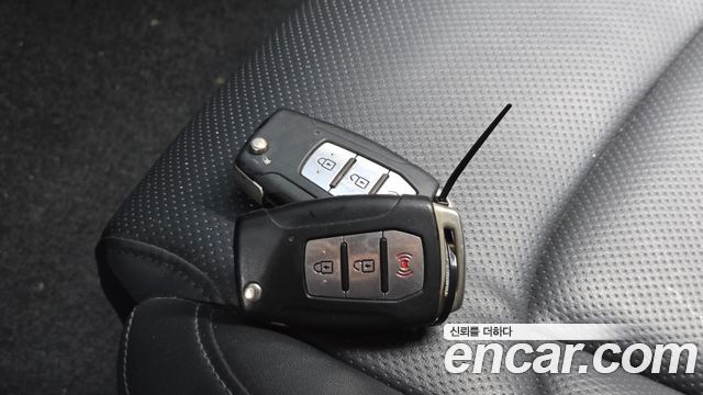 KG Mobility Rexton 2019 — photo 22