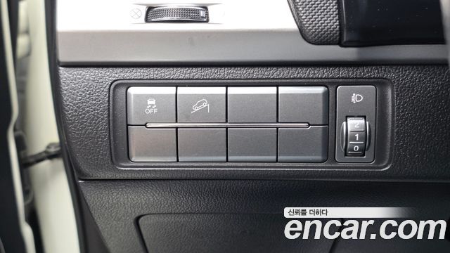 KG Mobility Rexton 2019 — photo 25
