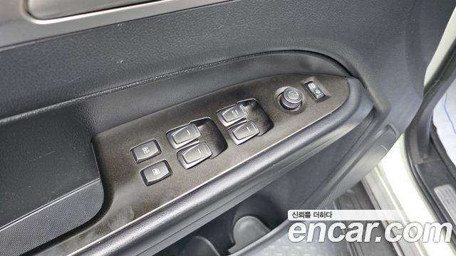 KG Mobility Rexton 2019 — photo 27