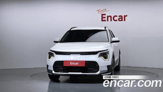 Kia Niro 2023 — photo 3