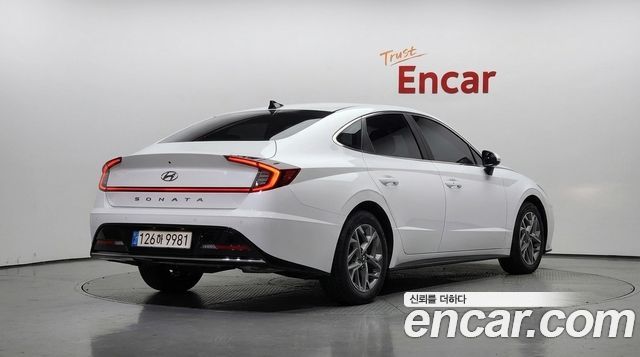 Hyundai Sonata 2023 — photo 2