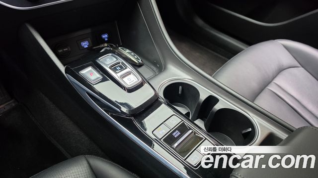 Hyundai Sonata 2023 — photo 12